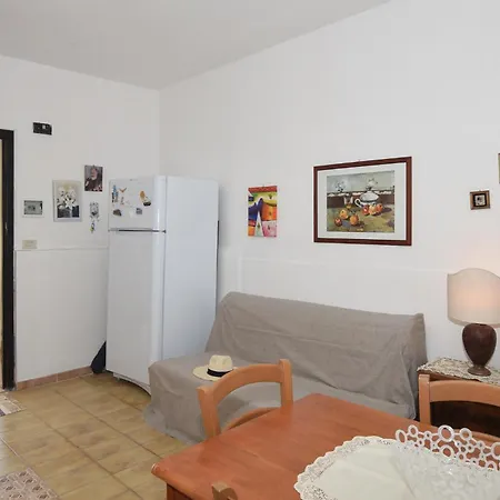 2 Bedroom Beautiful In Siracusa 펜션 *