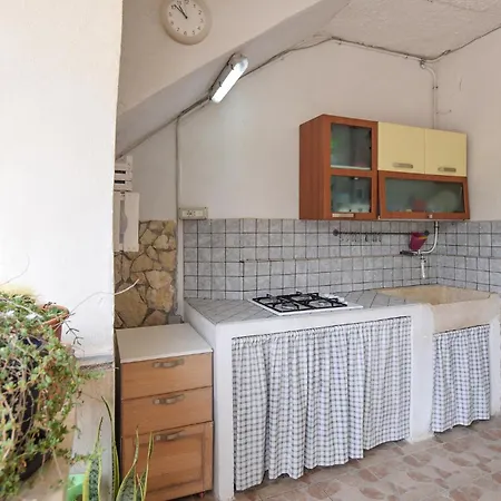2 Bedroom Beautiful In Siracusa 펜션
