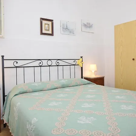 펜션 2 Bedroom Beautiful In Siracusa
