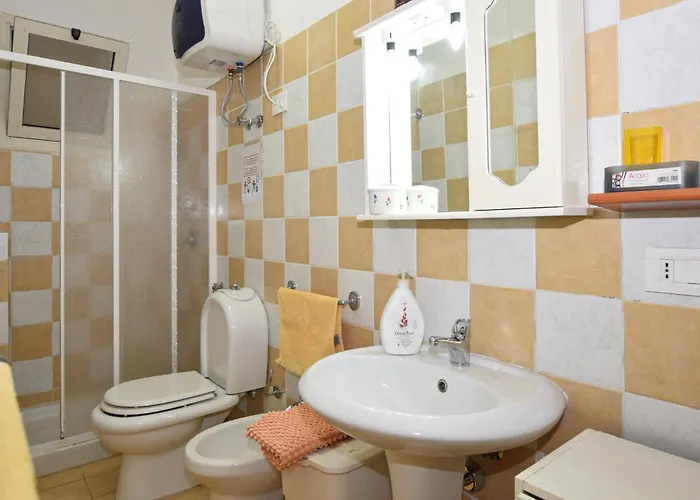 2 Bedroom Cozy In Siracusa Holiday home Syracuse